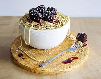 Торт «Спагетти с тефтелями»