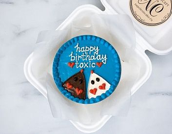 Бенто торт happy birthday toxic