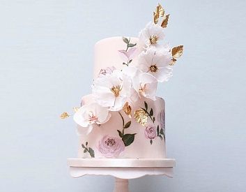 Свадебный торт с цветочной росписью 2