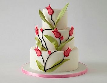 Свадебный торт с красными Цветами