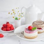 Десерт «Чизкейк» с малиной в Кондитерской NapoleonCake