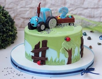 Торт «Синий трактор с прицепом»